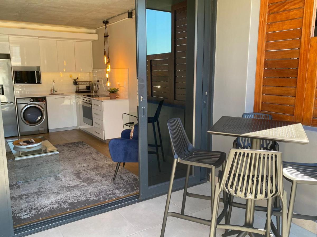Modern In The Docklands, De Waterkant, Stunning Views, Gorgeous Pool Deck * Cidade Do Cabo